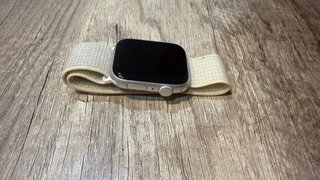 Apple Watch SE Beige/Dorado