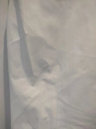 Dos Camisas blancas de manga corta y larga mujer