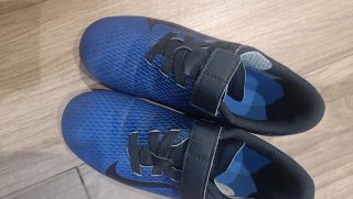 Botas de fútbol Nike niño azul TAlla 33