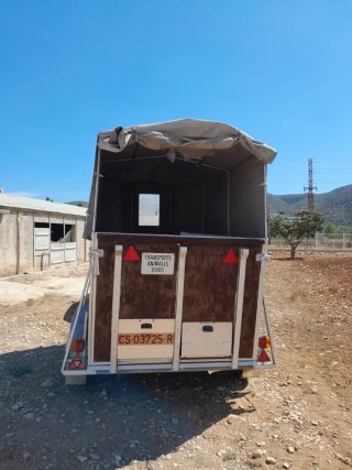 Remolque para caballos