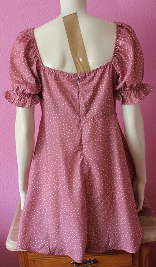 Vestido rosa lunares mangas abullonadas