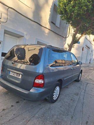 KIA Carnival 2000