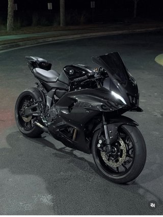 Yamaha R7 Negra