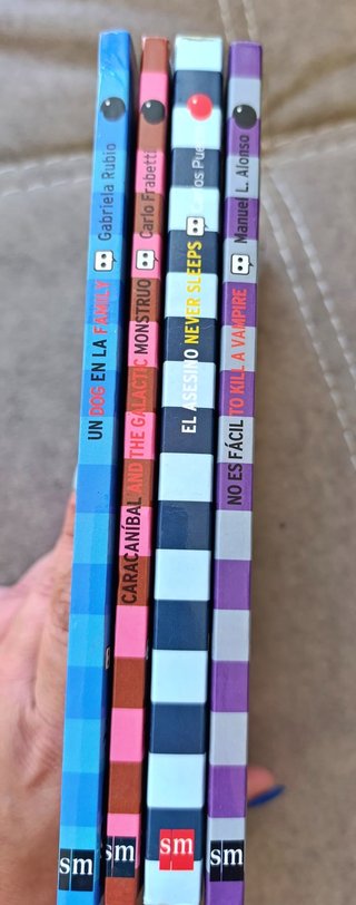 Lote 4 libros  TUSBOOKS