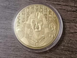 Moneda Cleopatra Egipcia Dorada
