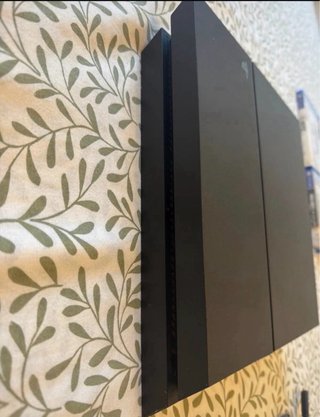 PS4 1TB Negra