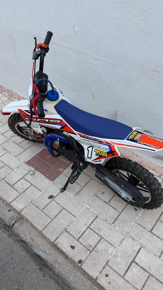 Minimoto Rebelmaster Blanca y Azul