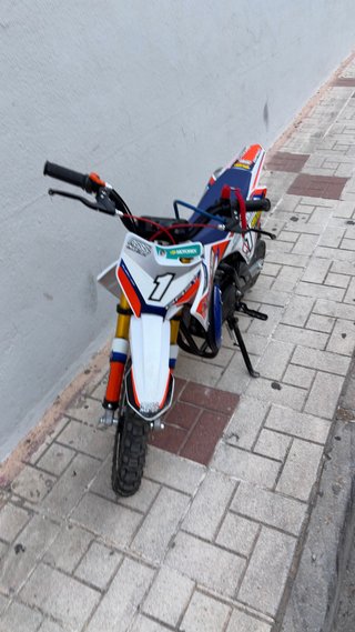Minimoto Rebelmaster Blanca y Azul