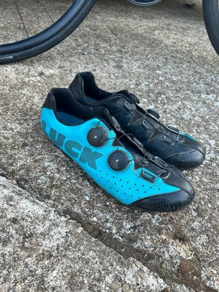 PACK BH Ultralight Evo Carbono + REGALO EQUIPACIÓN