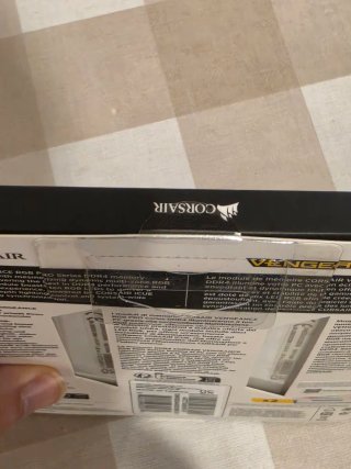 Corsair Vengeance RGB Pro 32GB (2x16GB) precintada