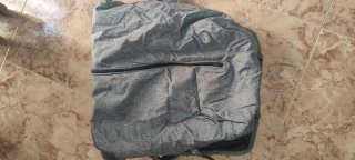 Carrito de bebé gris