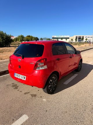 Toyota Yaris 2010