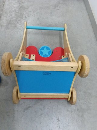 Andador de madera para bebés