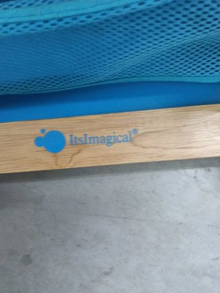 Andador de madera para bebés