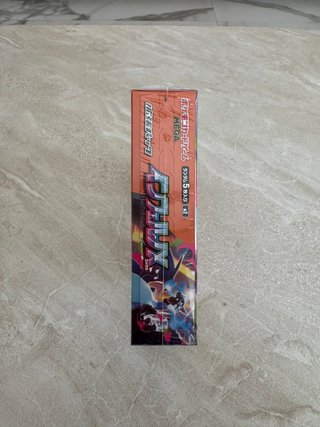 Caja Pokémon TCG Mega Charizard X Precintada