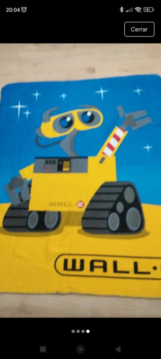 Manta infantil WALL-E. Tamaño 1,55*1,30 aproximada