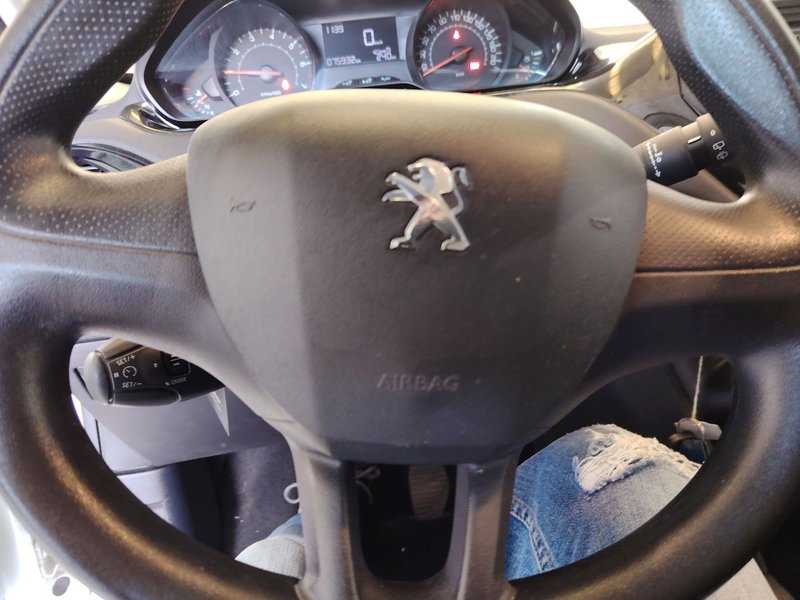 Peugeot 208 1.0 VTi Active 3p 2014, foto 13