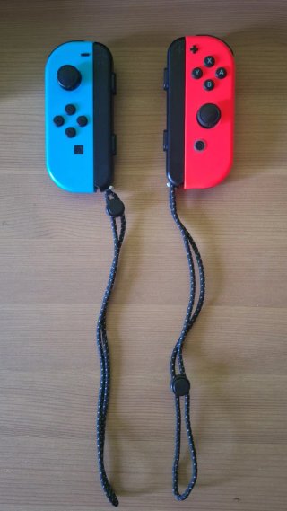 Nintendo Switch OLED + Funda Mario Odyssey