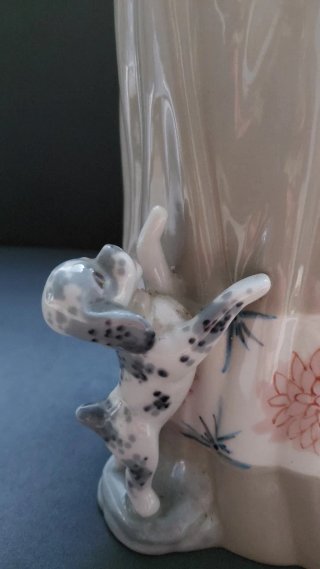 Figura Dama con Perro Casades