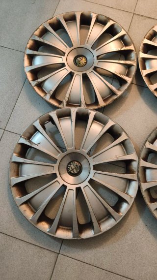Tapacubos Alfa Romeo Mito 16" (4 unidades)
