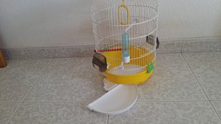 Jaula para pájaros con bandeja