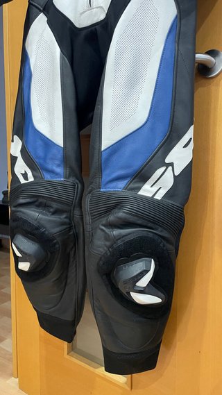 Mono de moto Spidi azul, negro y blanco