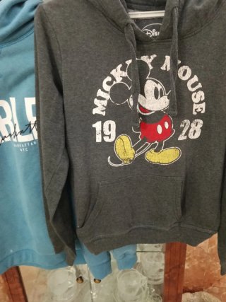 Lote 2 Felpe: Mickey Mouse e Blu
