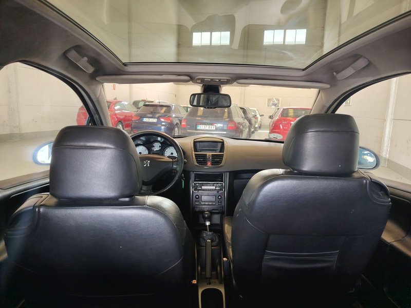 Peugeot 207 2006, foto 8