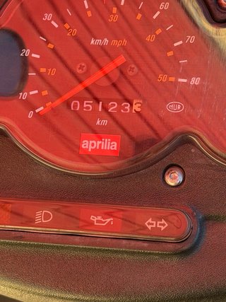 Aprilia sonic 49cc Roja y Negra