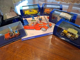 Lote Tintín: 5 Vehículos 1/43 + 3 Figuras Plomo