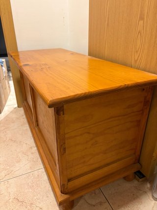 Baúl de madera maciza