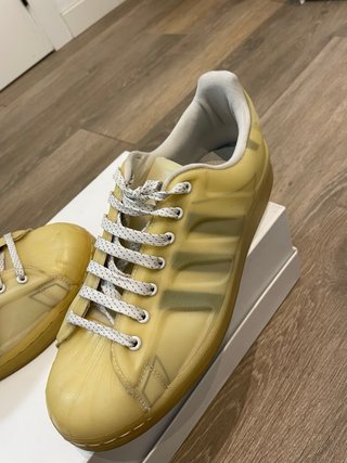 Zapatilla Adidas Superstar Talla 43 Beige/Gris