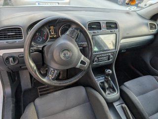 Volkswagen Golf VI