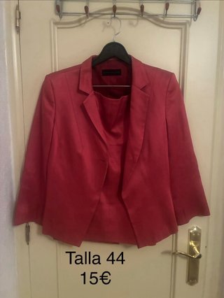 Vestidos, faldas y chaquetas