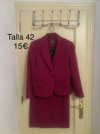 Vestidos, faldas y chaquetas