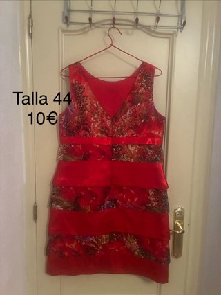 Vestidos, faldas y chaquetas