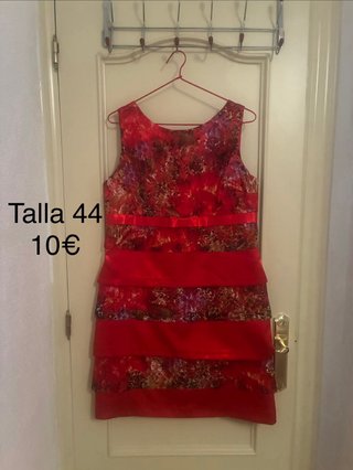 Vestidos, faldas y chaquetas
