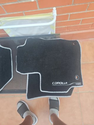 Alfombrillas Toyota Corolla Hybrid
