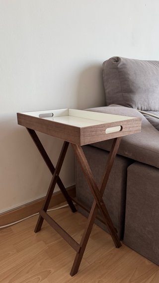 Mesa auxiliar plegable de madera