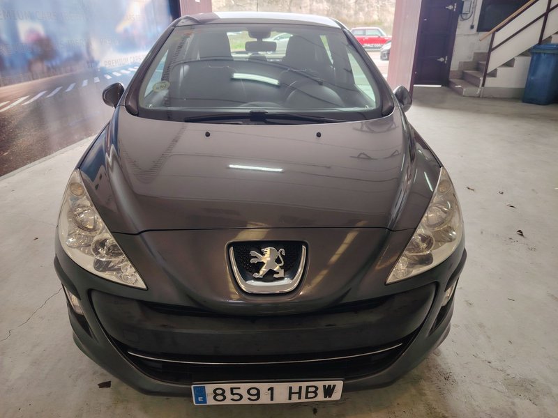 Peugeot 308 1.6 HDI Envy 2011, foto 2