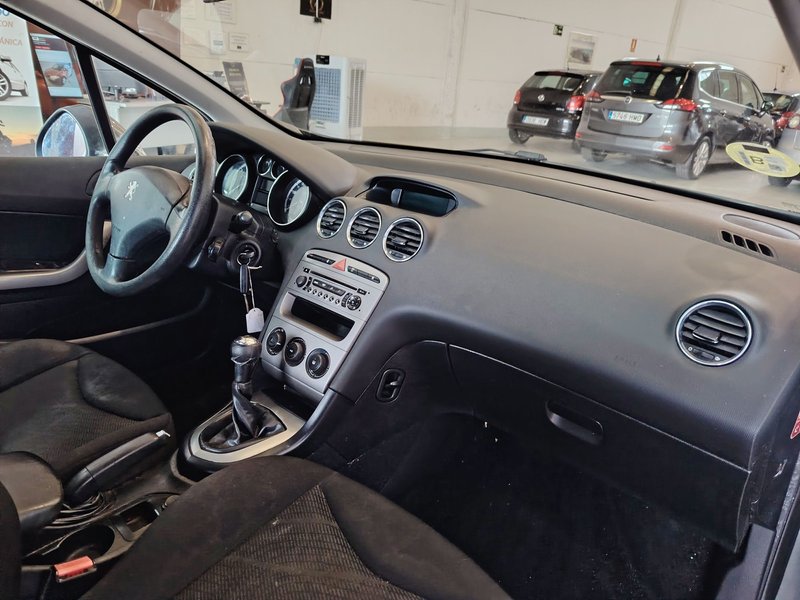 Peugeot 308 1.6 HDI Envy 2011, foto 9