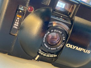 Olympus XA + Flash A11