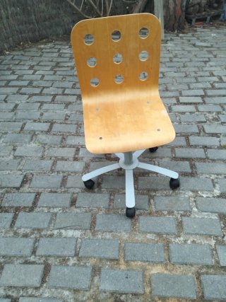 Silla de escritorio con ruedas