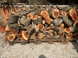 Leña de calidad para chimenea o barbacoa