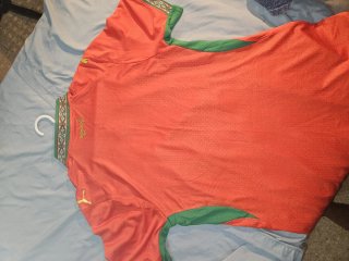 Camiseta Puma Naranja y roja
