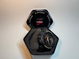 Reloj Casio G-Shock Negro y Dorado