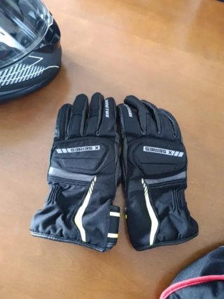 Casco Moto NZI Negro + Guantes Talla M