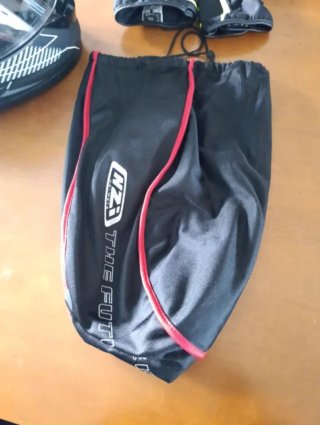 Casco Moto NZI Negro + Guantes Talla M