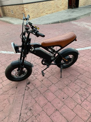 Bicicleta Eléctrica Estilo Fat Bike