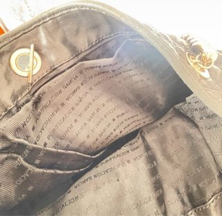 Bolso Negro de Piel Purificación García